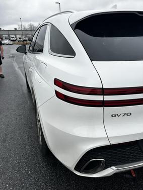 2025 Genesis GV70 2.5T AWD