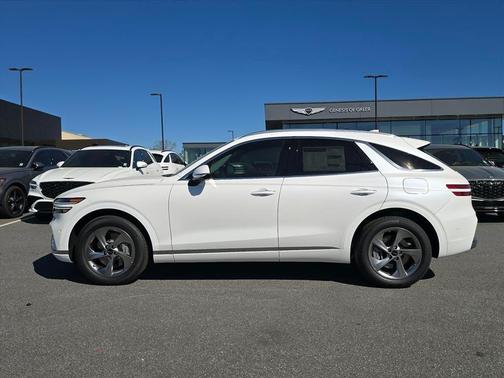 Uyuni White 2026 Genesis GV70 2.5T Advanced