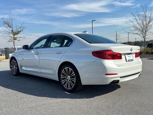 2019 BMW 540 540i