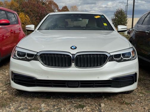 2019 BMW 540 540i