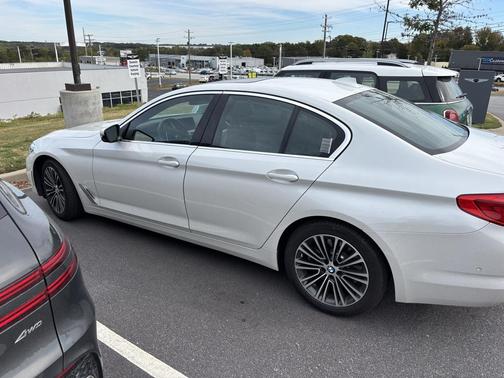 2019 BMW 540 540i