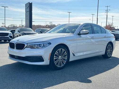 2019 BMW 540 540i