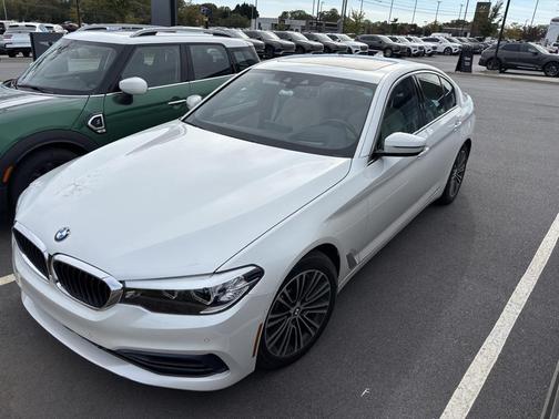 2019 BMW 540 540i