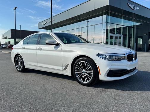2019 BMW 540 540i