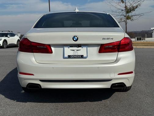 2019 BMW 540 540i