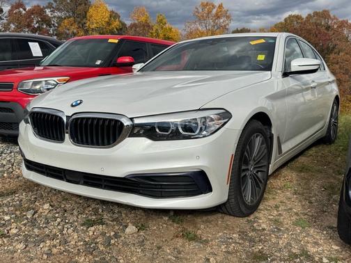2019 BMW 540 540i
