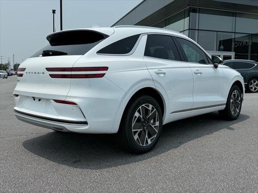 2026 Genesis Electrified GV70 Standard