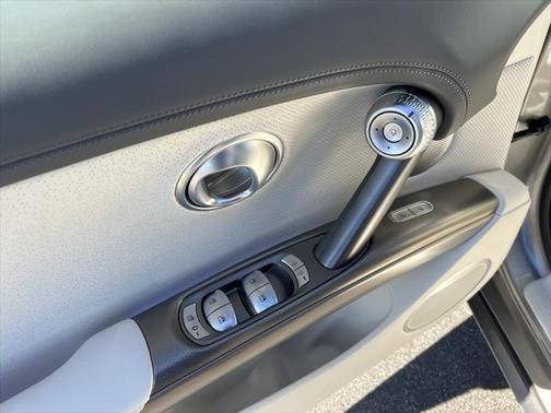 2023 Genesis GV60 Advanced AWD