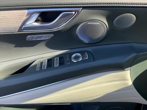 2025 Genesis GV80 2.5T