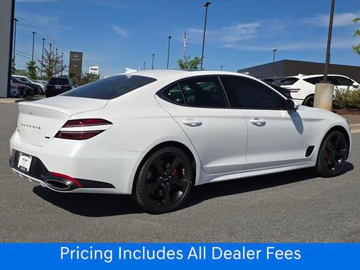 Uyuni White 2026 Genesis G70 3.3T RWD Sport Prestige