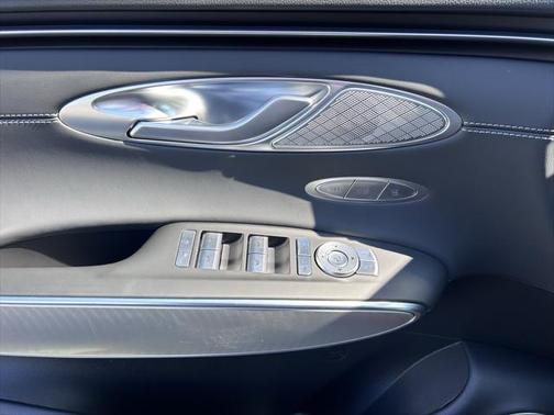 2025 Genesis GV70 2.5T AWD
