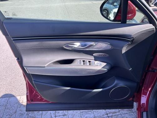 2025 Genesis GV70 2.5T AWD