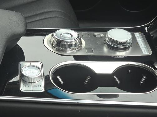 2025 Genesis GV80 2.5T