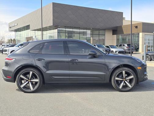 2023 Porsche Macan T