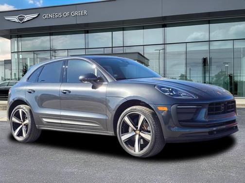 2023 Porsche Macan T