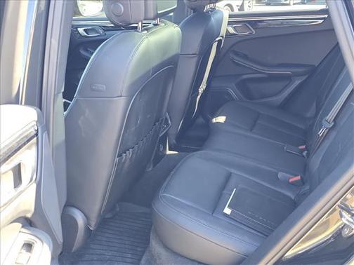 2023 Porsche Macan T