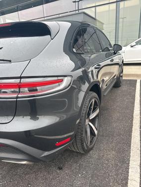 2023 Porsche Macan T
