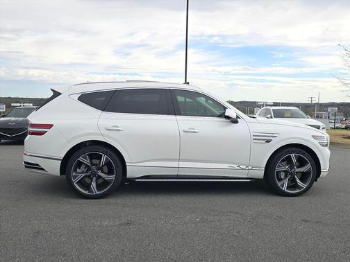 Uyuni White 2026 Genesis GV80 2.5T