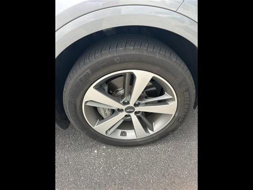 2023 Genesis GV80 2.5T