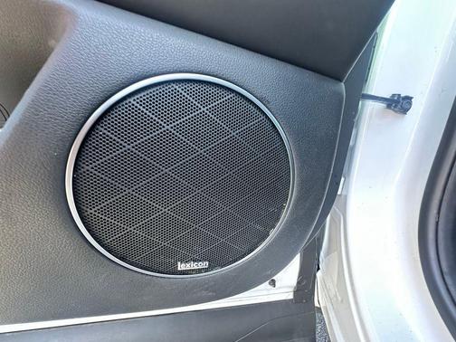 Alta White 2021 Genesis GV80 3.5T