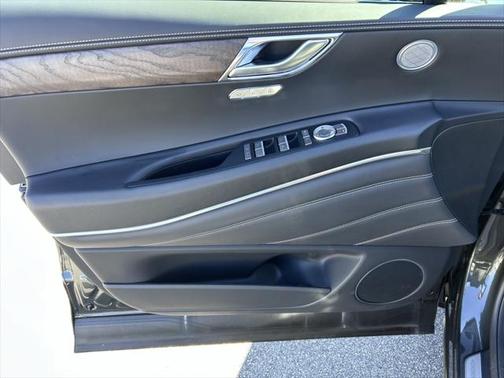 2025 Genesis GV80 2.5T
