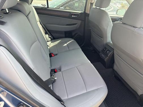 Abyss Blue Pearl 2019 Subaru Outback 2.5i Limited