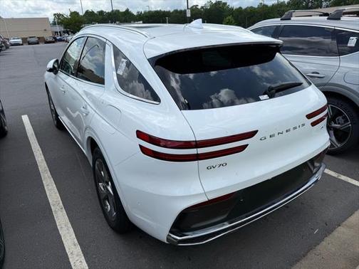 2026 Genesis GV70 2.5T Advanced