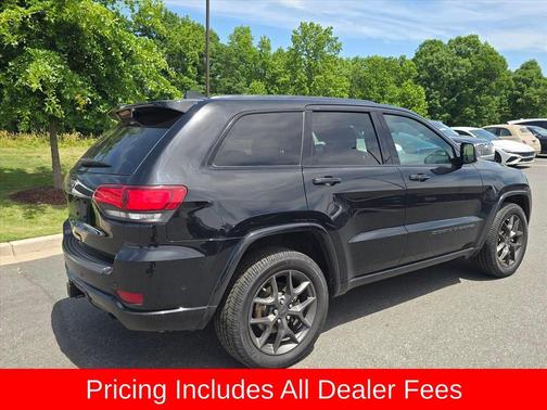 Diamond Black Crystal Pearlcoat 2021 Jeep Grand Cherokee 80th Anniversary 4x4