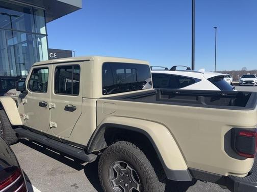 2022 Jeep Gladiator Mojave 4x4