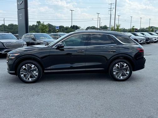 2026 Genesis Electrified GV70 Standard