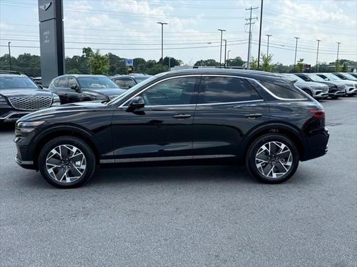 2026 Genesis Electrified GV70 Standard