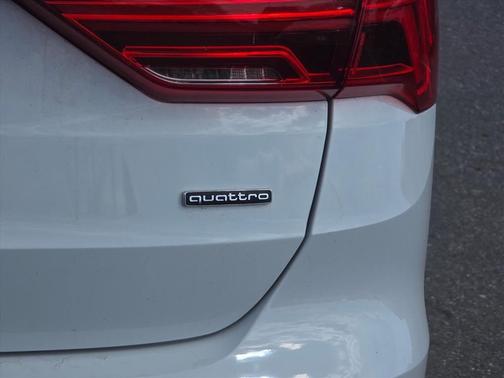 2021 Audi Q3 45 S line Premium