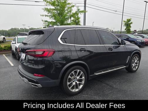 Black Sapphire Metallic 2022 BMW X5 xDrive40i