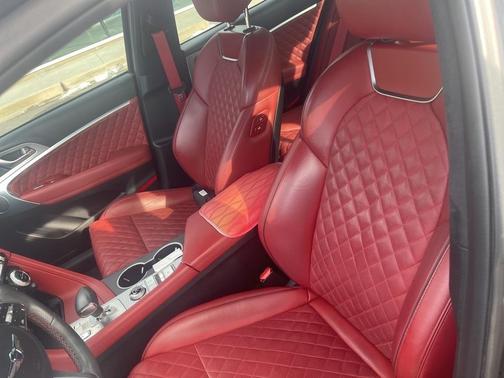 2023 Genesis G70 3.3T RWD