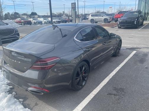 2023 Genesis G70 3.3T RWD