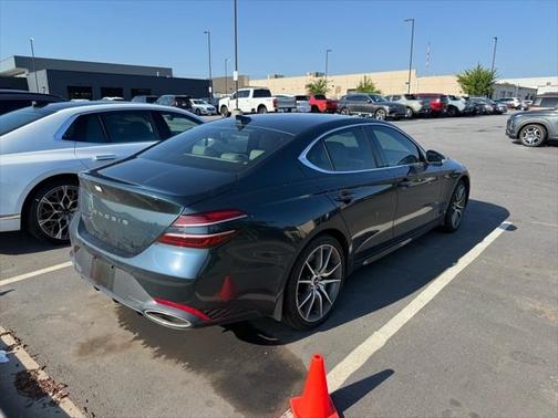 2025 Genesis G70 2.5T RWD