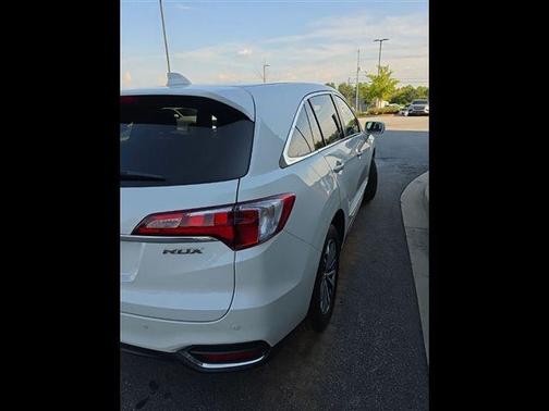 White Diamond Pearl 2018 Acura RDX Advance Package