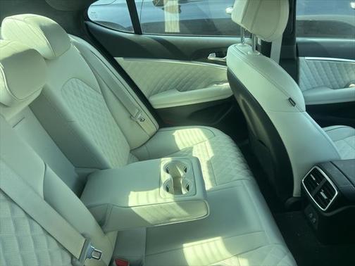 2024 Genesis G70 3.3T RWD Sport Advanced