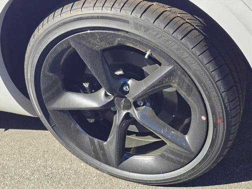 Uyuni White 2026 Genesis GV70 2.5T Sport Prestige