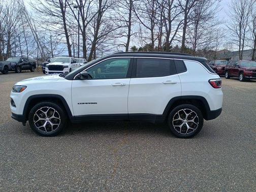 Bright White Clearcoat 2024 Jeep Compass Limited