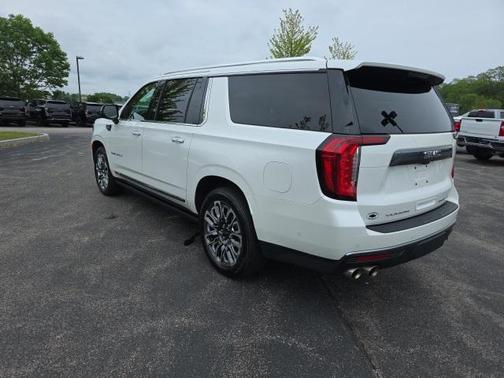 2023 GMC Yukon XL Denali Ultimate