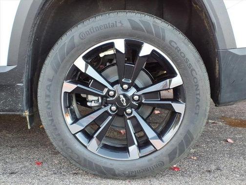 Polar White Tricoat 2026 Chevrolet Equinox AWD RS