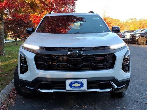 Polar White Tricoat 2026 Chevrolet Equinox AWD RS