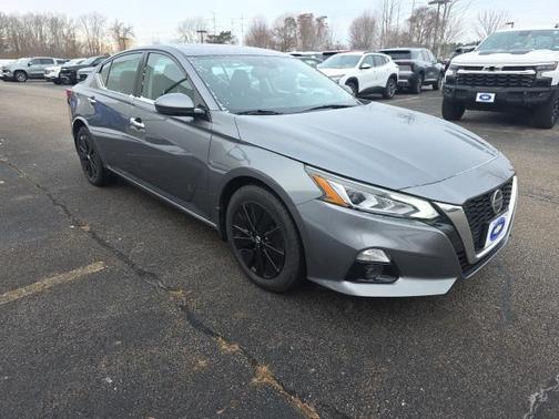 2020 Nissan Altima 2.5 SV