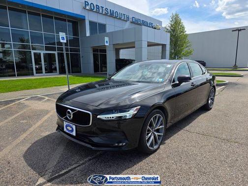 Onyx Black Metallic 2018 Volvo S90 T5 Momentum