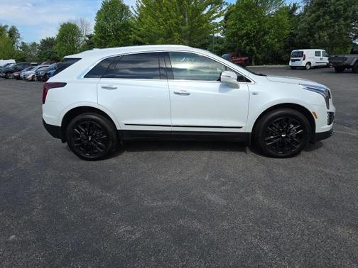 2022 Cadillac XT5 Premium Luxury