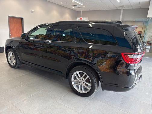 DB Black Crystal Clearcoat 2024 Dodge Durango GT Plus
