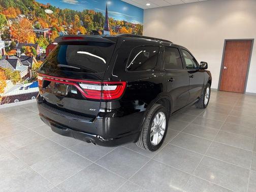 DB Black Crystal Clearcoat 2024 Dodge Durango GT Plus