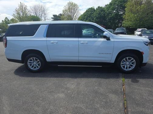 2022 Chevrolet Suburban LT