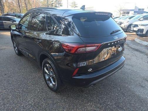 AGATE BLACK METALLIC 2023 Ford Escape ST-Line